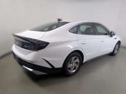 Hyundai Sonata SE FWD 2026