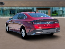 Hyundai Sonata SE FWD 2026