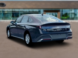 Hyundai Sonata SE FWD 2026