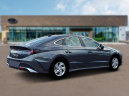 Hyundai Sonata SE FWD 2026