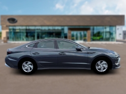 Hyundai Sonata SE FWD 2026