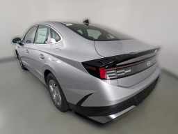 Hyundai Sonata SE FWD 2025