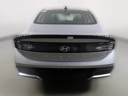 Hyundai Sonata SE FWD 2025