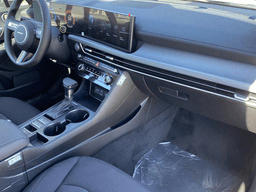 Hyundai Sonata SE FWD 2026