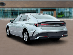 Hyundai Sonata SE FWD 2026