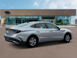 Hyundai Sonata SE FWD 2026