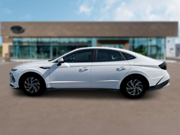 Hyundai Sonata Hybrid Blue FWD 2026