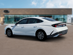 Hyundai Sonata Hybrid Blue FWD 2026