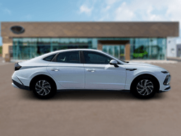 Hyundai Sonata Hybrid Blue FWD 2026