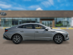 Hyundai Sonata Hybrid Blue FWD 2026