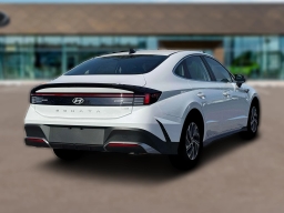 Hyundai Sonata Hybrid Blue FWD 2026