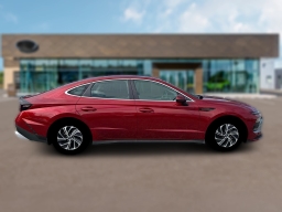 Hyundai Sonata Hybrid Blue FWD 2026