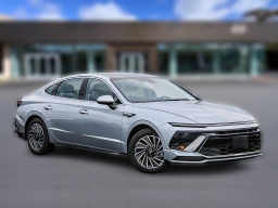 Hyundai Sonata Hybrid SEL FWD 2026