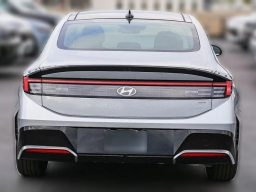 Hyundai Sonata Hybrid SEL FWD 2026
