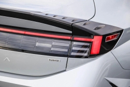 Hyundai Sonata Hybrid SEL FWD 2026