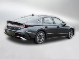 Hyundai Sonata Hybrid SEL FWD 2026