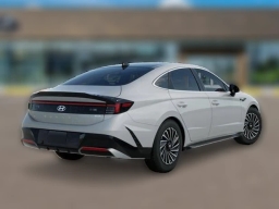 Hyundai Sonata Hybrid SEL FWD 2026