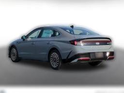 Hyundai Sonata Hybrid SEL FWD 2026