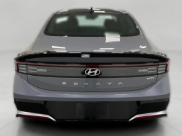 Hyundai Sonata Hybrid SEL FWD 2026