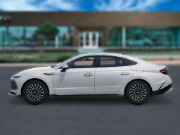 Hyundai Sonata Hybrid SEL FWD 2026