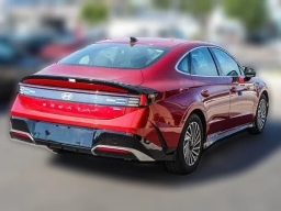 Hyundai Sonata Hybrid SEL FWD 2025