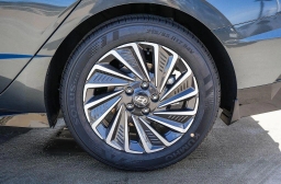 Hyundai Sonata Hybrid SEL FWD 2026