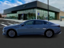 Hyundai Sonata Hybrid SEL FWD 2026