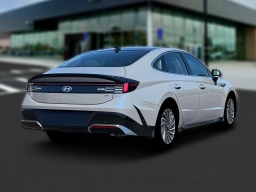 Hyundai Sonata Hybrid SEL FWD 2026