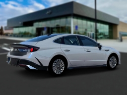 Hyundai Sonata Hybrid SEL FWD 2026