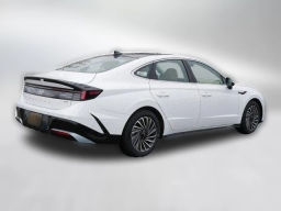 Hyundai Sonata Hybrid Limited FWD 2026