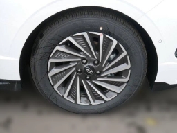 Hyundai Sonata Hybrid Limited FWD 2026