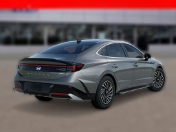 Hyundai Sonata Hybrid Limited FWD 2026