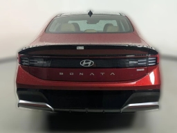 Hyundai Sonata Hybrid Limited FWD 2026
