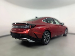Hyundai Sonata Hybrid Limited FWD 2026