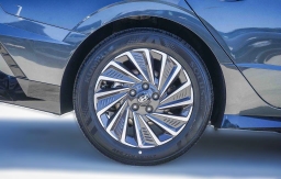 Hyundai Sonata Hybrid Limited FWD 2026