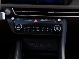 Hyundai Sonata Hybrid Limited FWD 2026