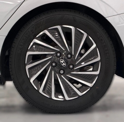 Hyundai Sonata Hybrid Limited FWD 2025