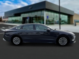 Hyundai Sonata Hybrid Limited FWD 2026