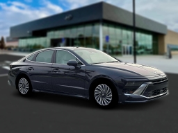 Hyundai Sonata Hybrid Limited FWD 2026