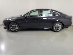 Hyundai Sonata Hybrid Limited FWD 2025
