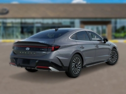 Hyundai Sonata Hybrid Limited FWD 2026