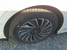 Hyundai Sonata Hybrid Limited FWD 2026