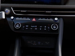 Hyundai Sonata Hybrid Limited FWD 2026