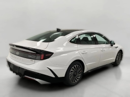 Hyundai Sonata Hybrid Limited FWD 2026