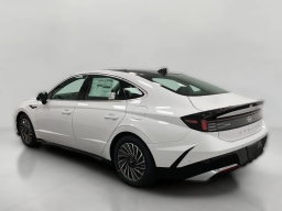 Hyundai Sonata Hybrid Limited FWD 2026