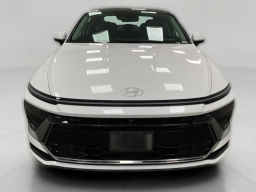 Hyundai Sonata Hybrid Limited FWD 2026