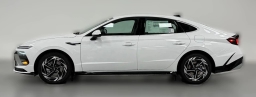 Hyundai Sonata SEL Sport FWD 2026
