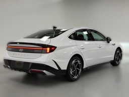 Hyundai Sonata SEL Sport FWD 2026