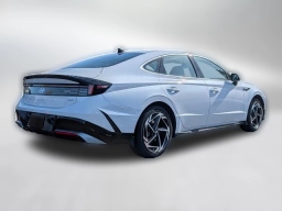 Hyundai Sonata SEL Sport AWD 2026