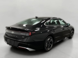 Hyundai Sonata SEL Sport AWD 2026